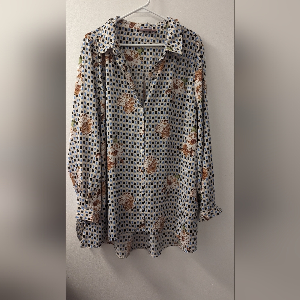 Blouse in every story brand size 2X fit big bust measurements 56 inches